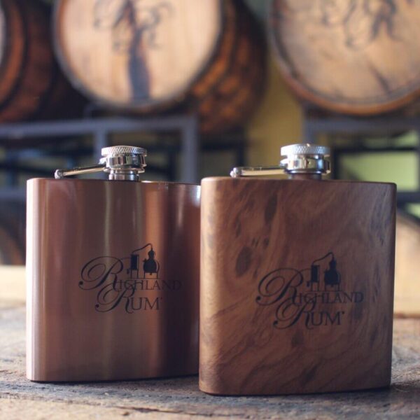Wooden flasks sand Rum barrels